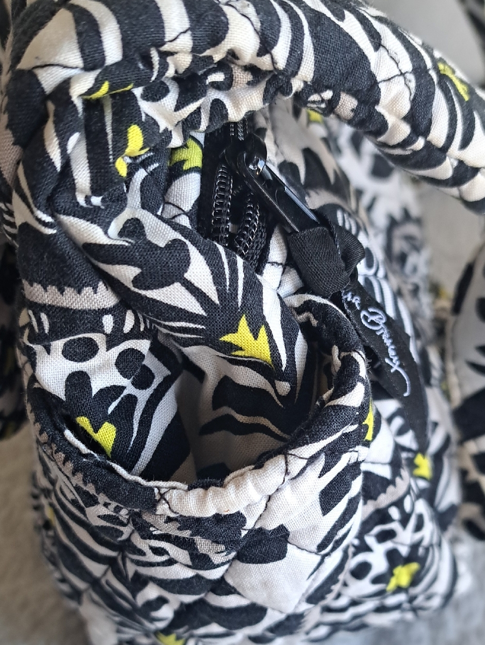 Vera Bradley Black & White Quilted Purse - Picture 3 of 9